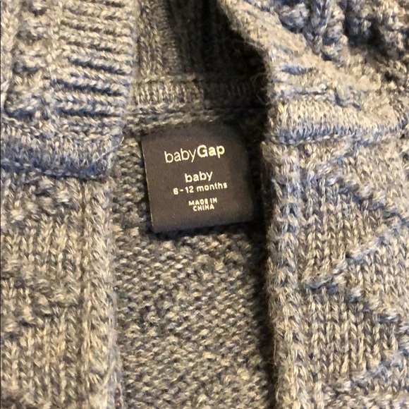 Two babyGap sweaters in EUC - Picture 5 of 6